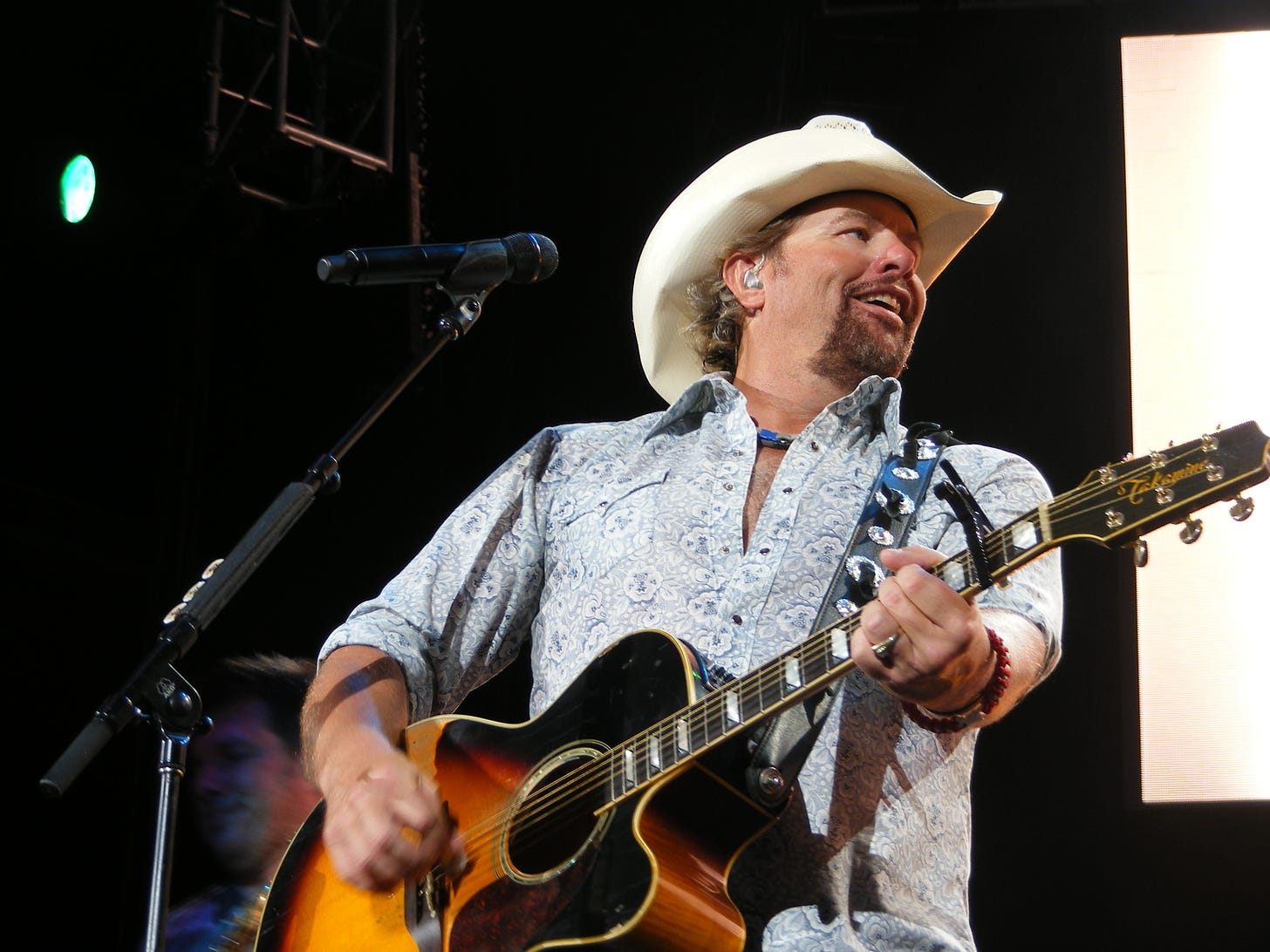 Video: Toby Keith Remembers First Time Hearing Himself on the Radio | Hometown Country Music