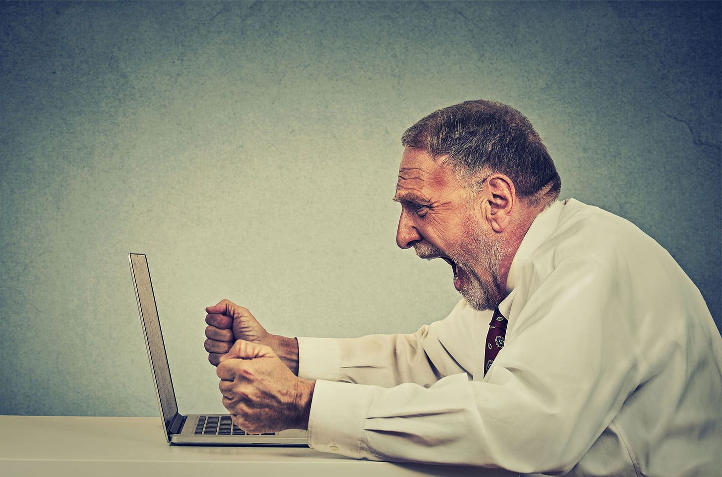 Why You Should Never Send an Email When You Are Angry
