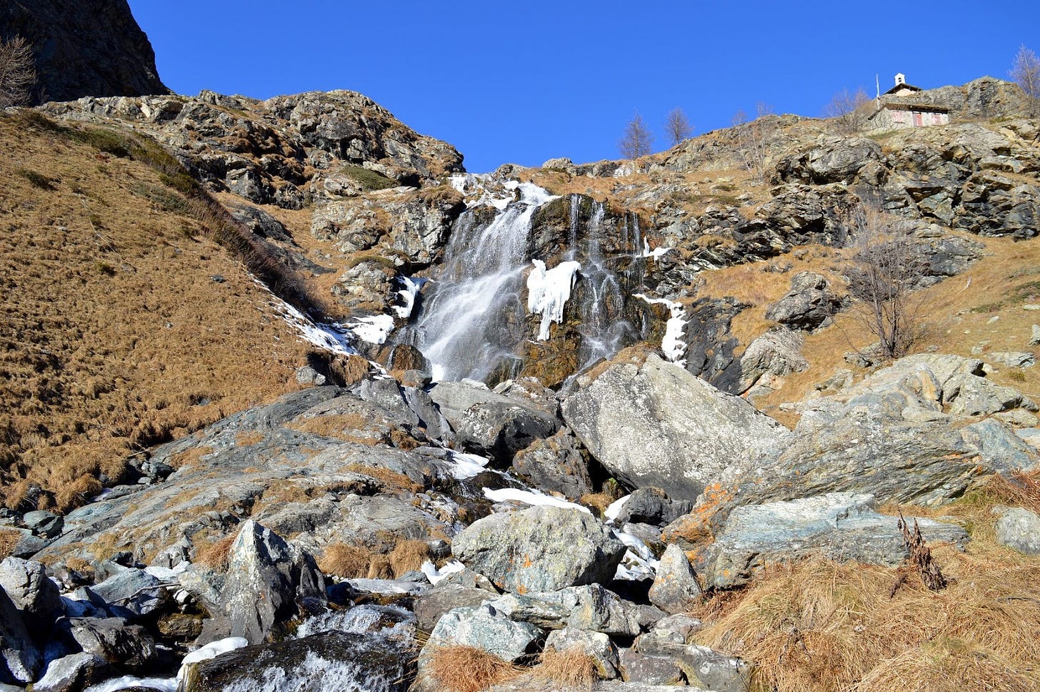 Le sorgenti del Po e il lago Fiorenza: un'escursione ai piedi del Monviso -  Montagna di Viaggi