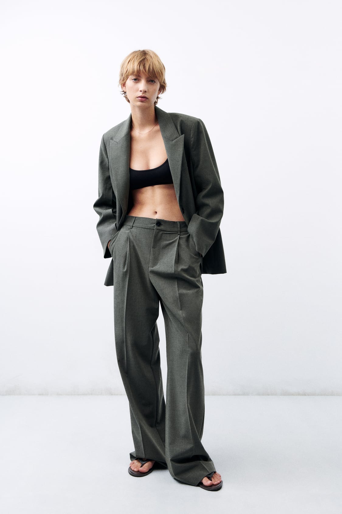 Image 0 of PLEATED TROUSERS from Zara