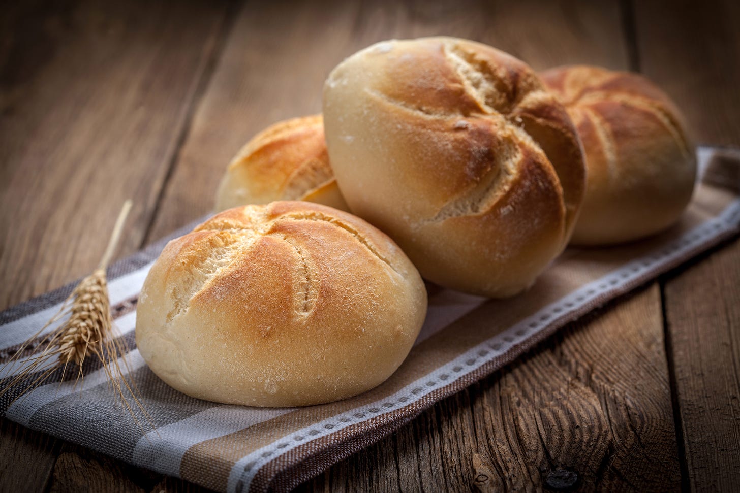 Kaisersemmel | Traditional Bread From Austria