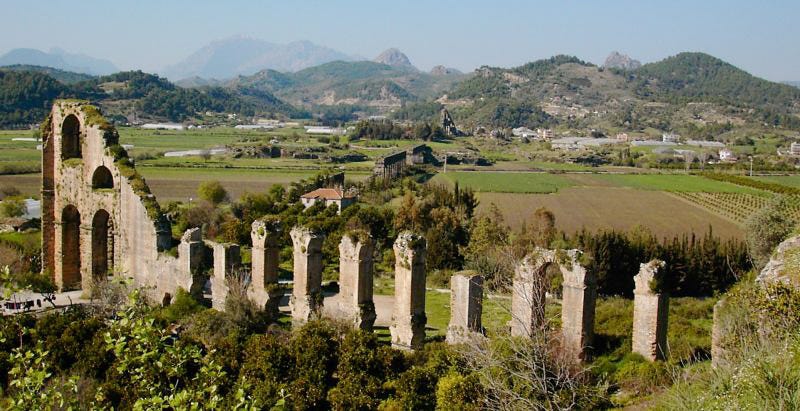 File:Aspendos Aquaedukt.jpg