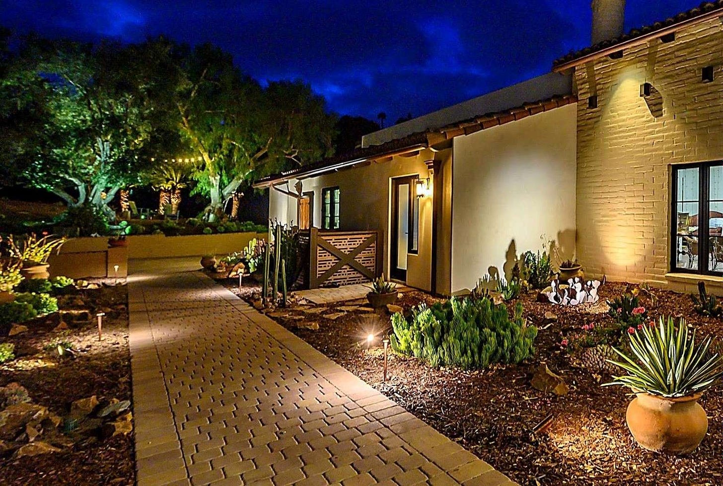The Ultimate Guide: Where to Place Landscape Lighting | Tucson.com -  Arizona Daily Star