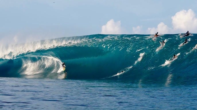 WHAT IT WAS LIKE SURFING CODE RED TAHITI, THE FULL DAY OF CHAOS. TEAHUPO'O  DAY 3 - YouTube