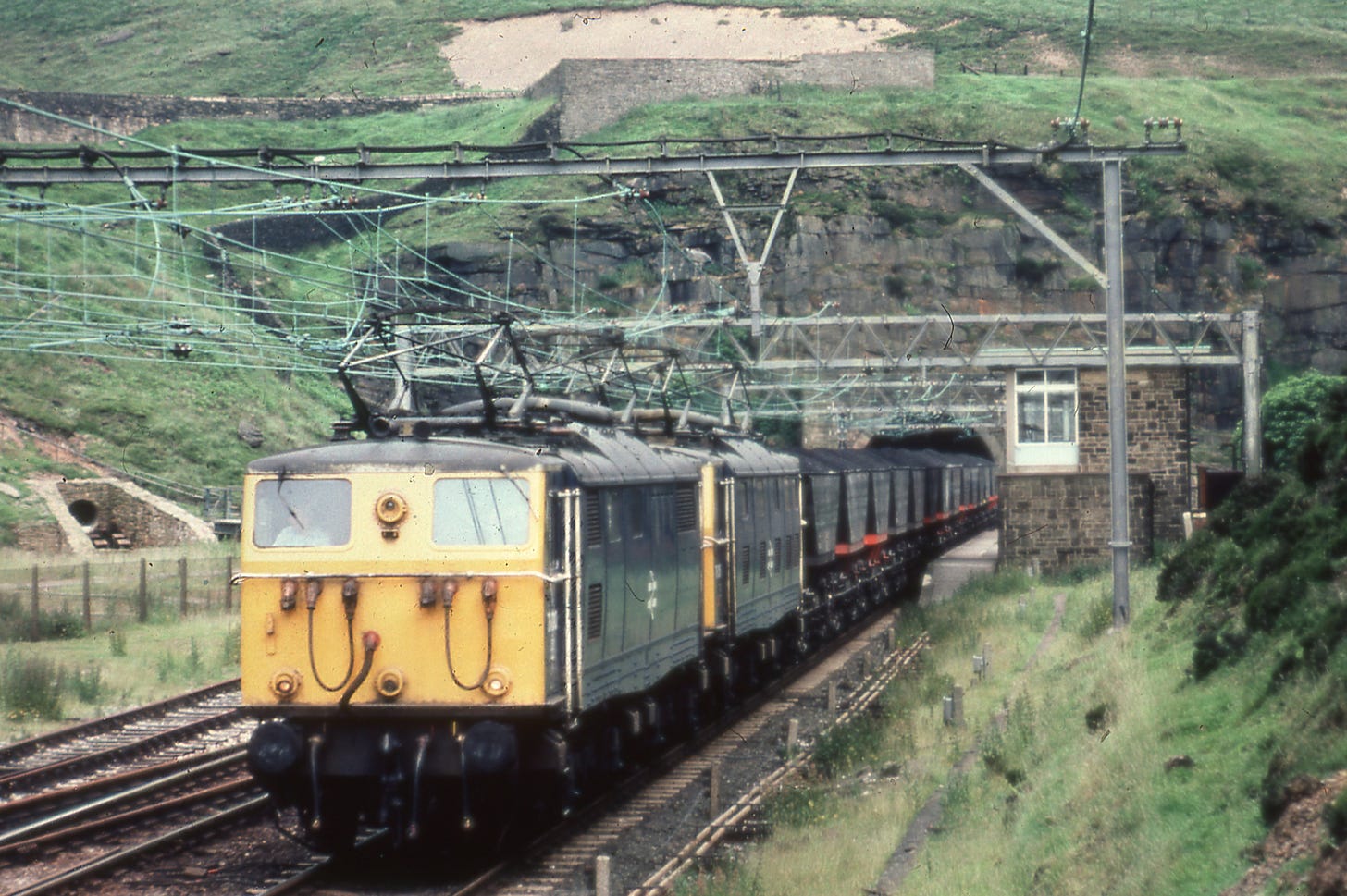 Class 76 at Woodhead
