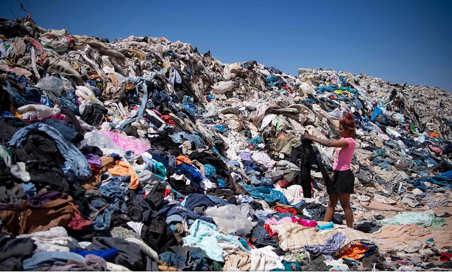 The fast-fashion waste mountain: Gigantic pile of clothes looms over desert  in Chile | Daily Mail Online