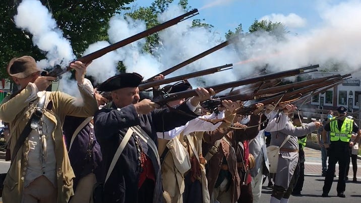 Chelmsford, Acton Minutemen march in Chelmsford's Fourth of July parade