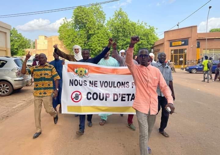 democracy supporters march in Niamey Nigeria