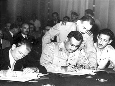 La firma dell'accordo anglo-egiziano del '54