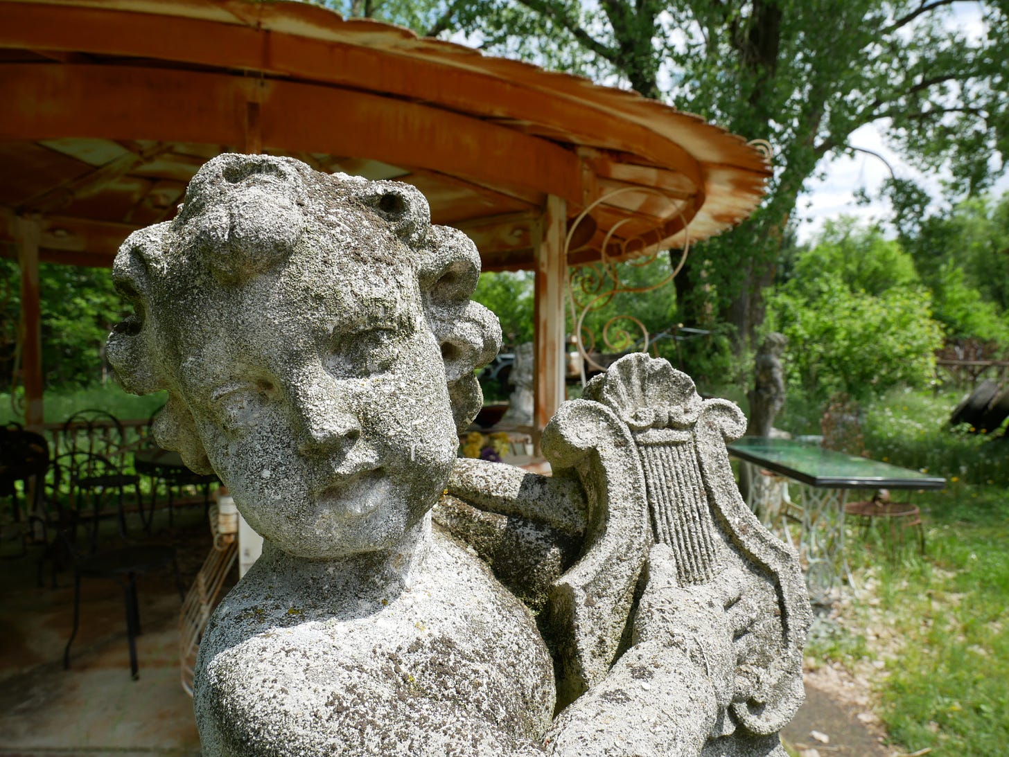 Statue of cherub at Dr. Evermor's Sculpture Park.