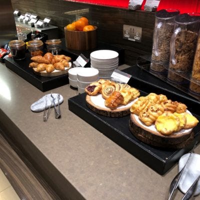 Air Canada Maple Leaf Lounge T2B LHR