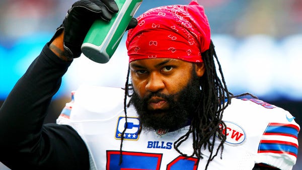 brandon spikes didnt learn from aaron hernandez 2015