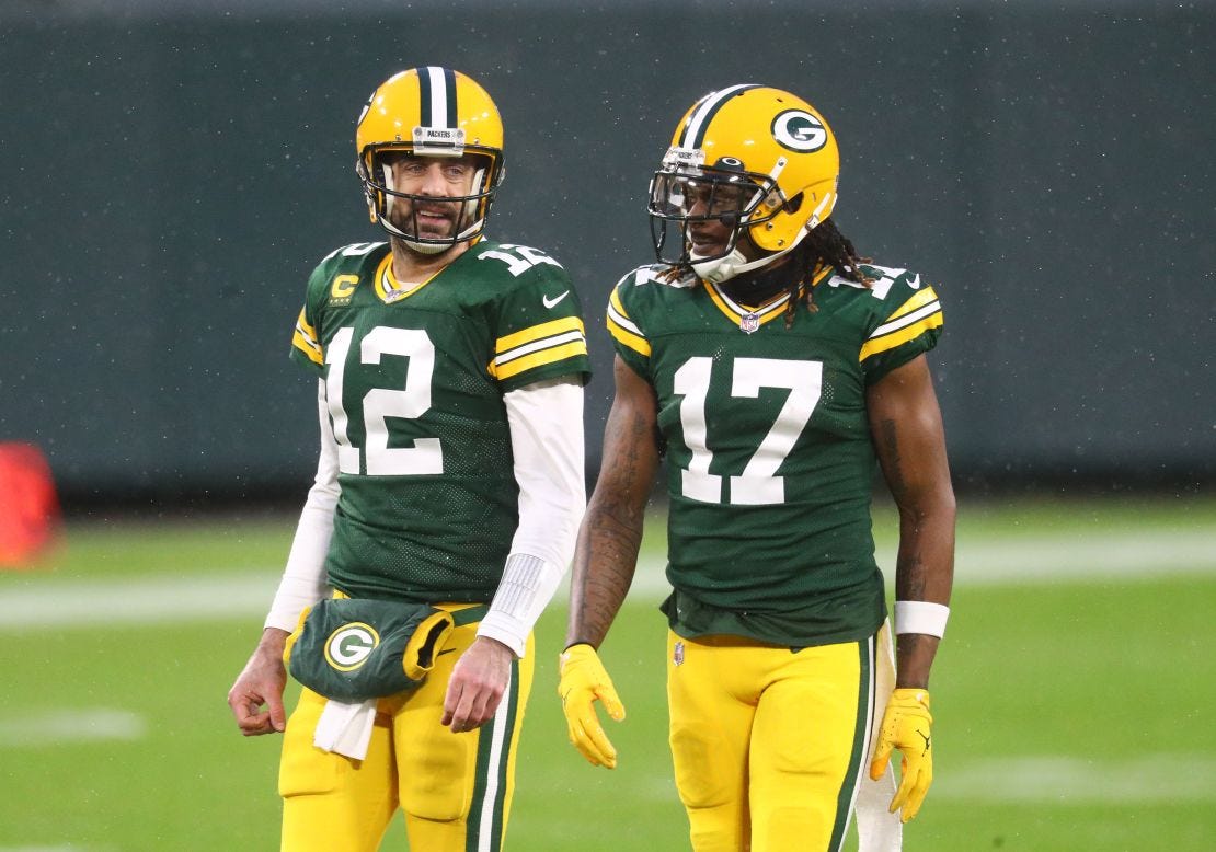 Davante Adams reunites with Aaron Rodgers following trade from Raiders to  Jets | CNN