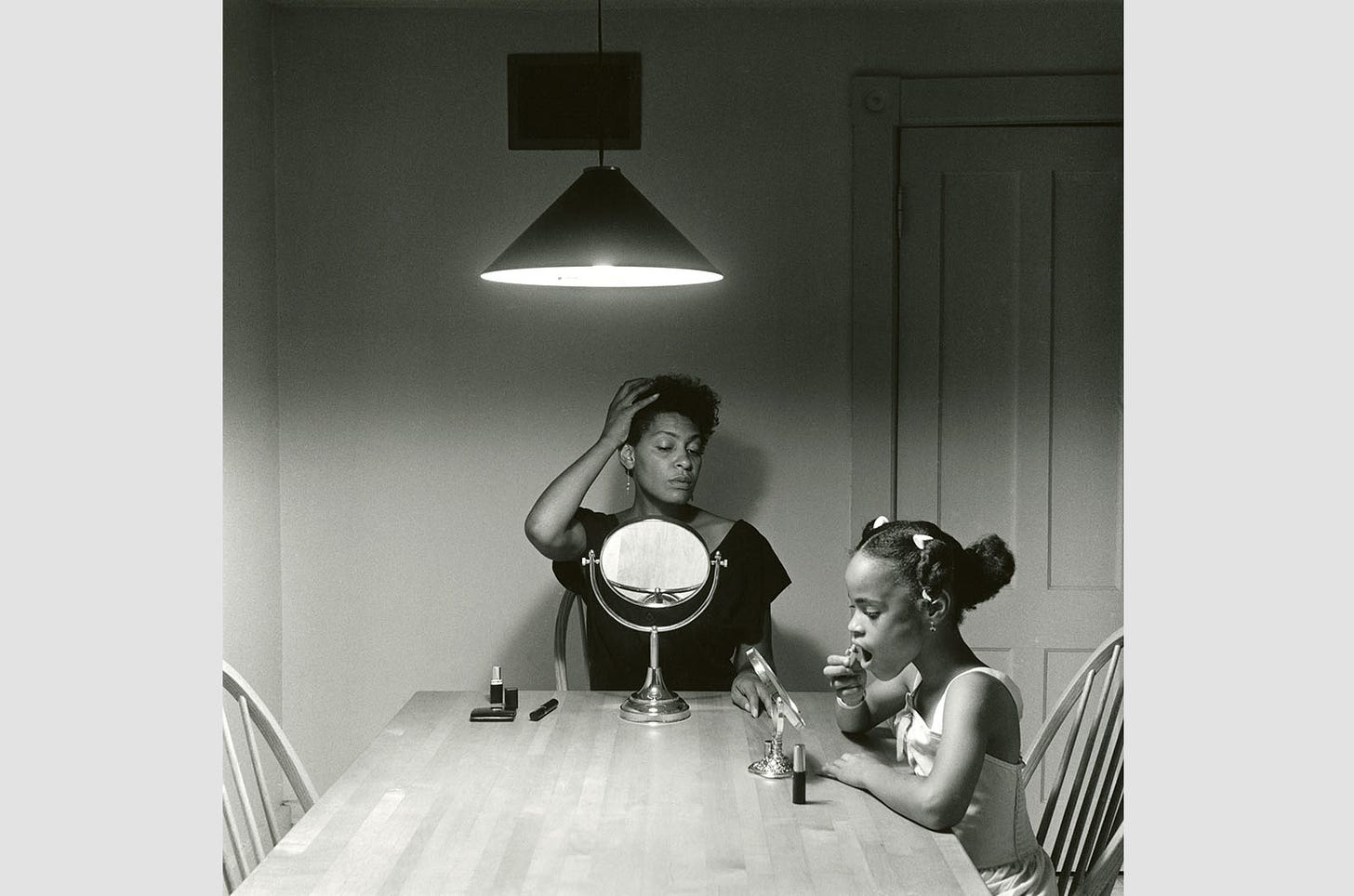 Carrie Mae Weems, Untitled (Putting on make up)