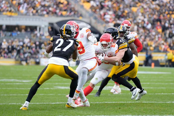 Netflix pushed deeper into livestreamed events, such as a Christmas Day NFL game in Pittsburgh between the Steelers and Kansas City Chiefs.