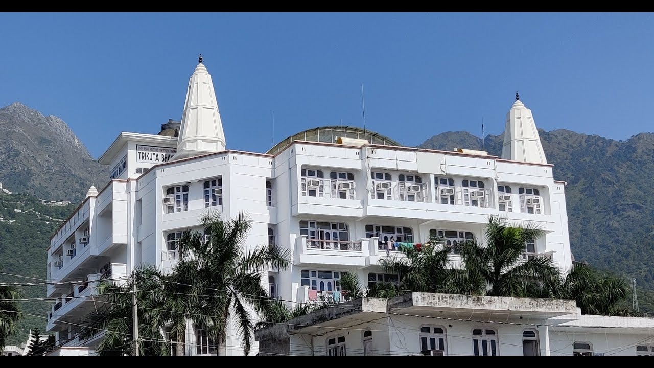 TRIKUTA BHAWAN।। BEST PLACE TO STAY IN SRI MAA VAISHNO DEVI KATRA,  JAMMU।।त्रिकुटा भवन।। - YouTube