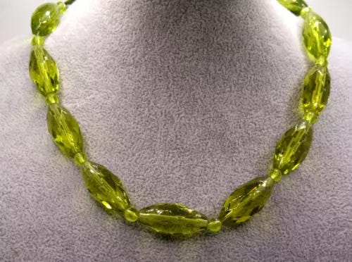 VINTAGE NECKLACE CZECH GLASS HUGE LARGE FACETED GREEN BEADED CHOKER 18'' - Picture 1 of 7
