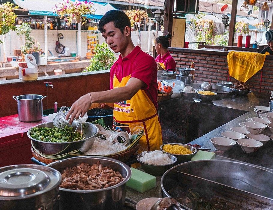 Bangkok's most “Authentic” Boat Noodles are not what you expect - Seasoned  Traveller