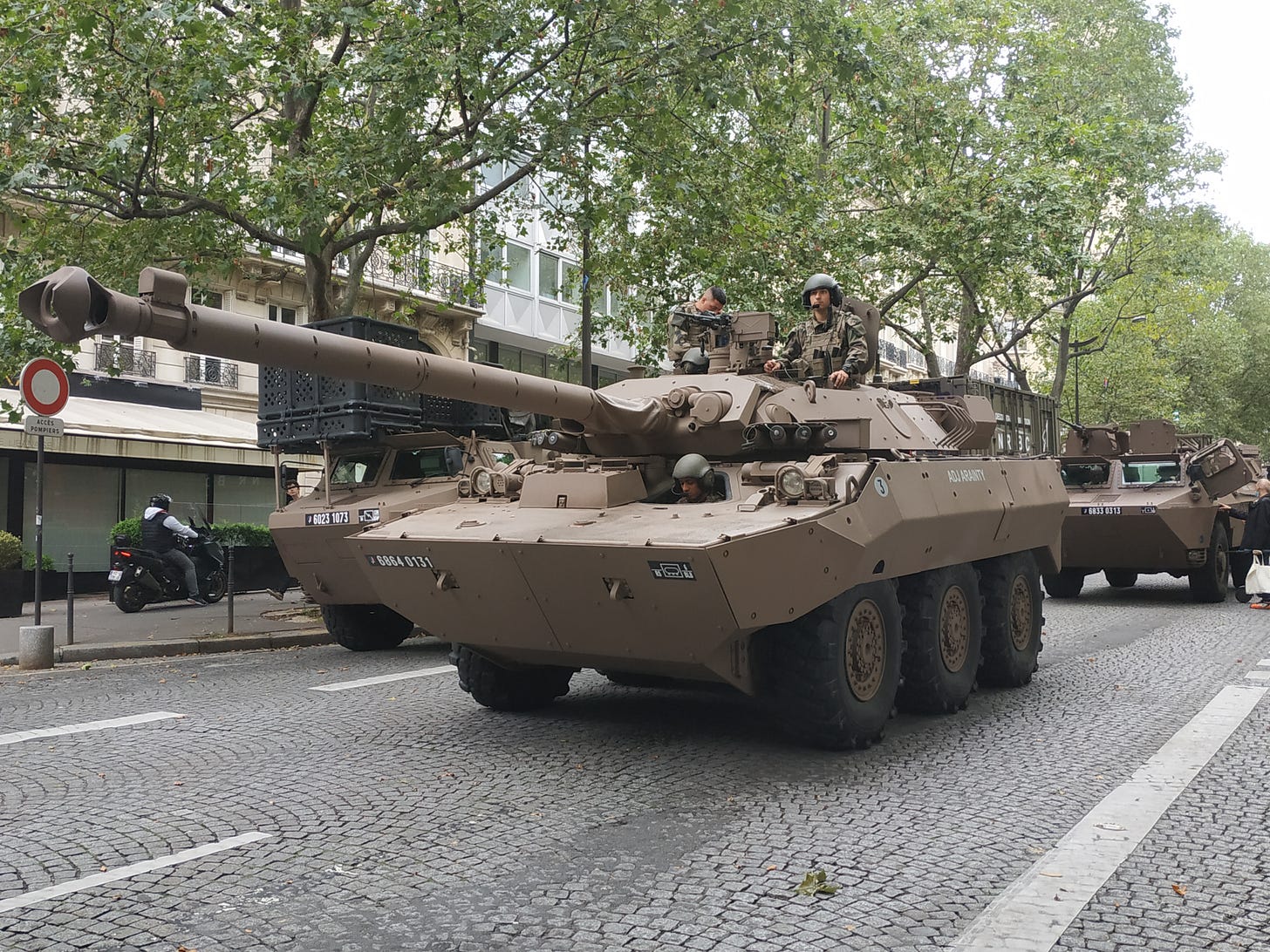 File:AMX-10 RC, nouvelles couleurs Armée de terre (14 juillet 2021) (2).jpg  - Wikimedia Commons