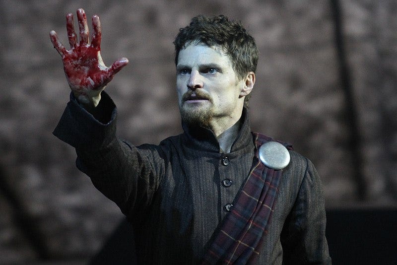 File:Bob Frazer (Macbeth) in Macbeth at Bard on the Beach. Photo, David Blue.jpg