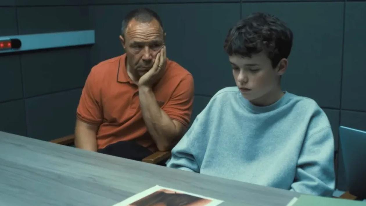 Tot ce trebuie să știi despre „Adolescence”. Serialul-fenomen de pe  Netflix, văzut prin ochii actorilor: „Eram șocat”