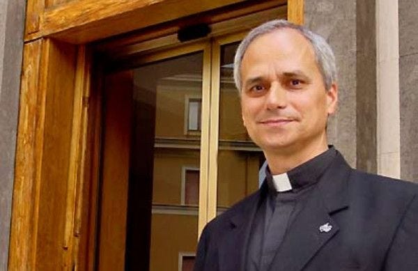 Pope Francis names Chicago native head of Vatican bishops’ department