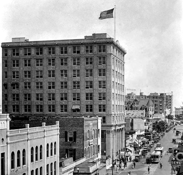 The new First National Bank building in November of 1922. Courtesy of Florida State Archives.