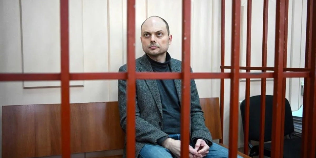 Chiesti 25 anni di galera per Vladimir Kara-Murza, politico d'opposizione  russo: “Un giorno la nostra società aprirà gli occhi e non potrà che essere  inorridita dai terribili crimini commessi in suo nome” –