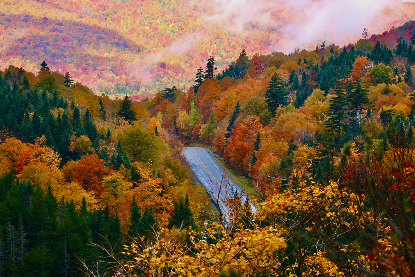 Peak fall foliage in Waitsfield, Vermont in the Mad River Valley