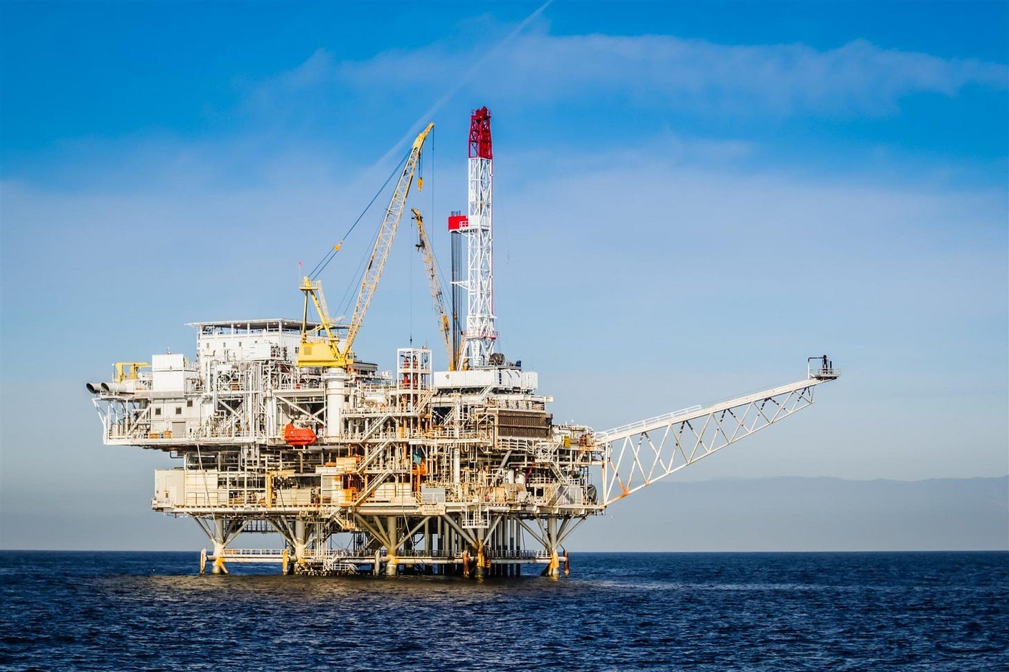 The 5 Different Types of Oil Rigs | Maritime & Offshore Workers Blog