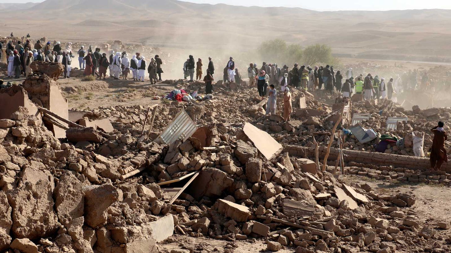 Afganistán: Más de 2.400 muertos en varios terremotos