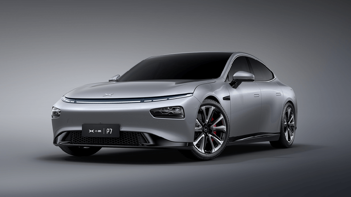 El Xpeng P7 2022 ya tiene precio en España... y hasta 700 km de autonomía:  ¡Tesla, van a por ti!
