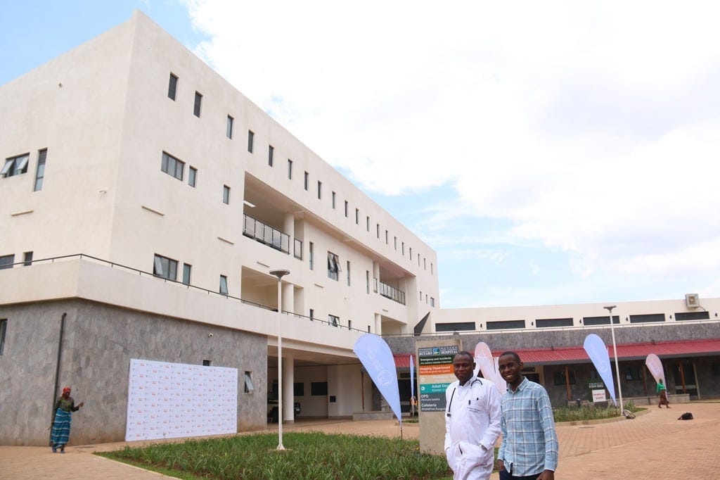 People outside the newly expanded Butaro Level II Teaching Hospital in in northern Rwanda, constructed by the China Civil Engineering Construction Corporation, on October 3, 2023. Photo: Xinhua