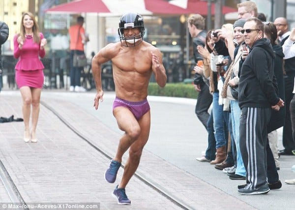 super bowl fan mario lopez streaking underwear bulge nfl 2016 images