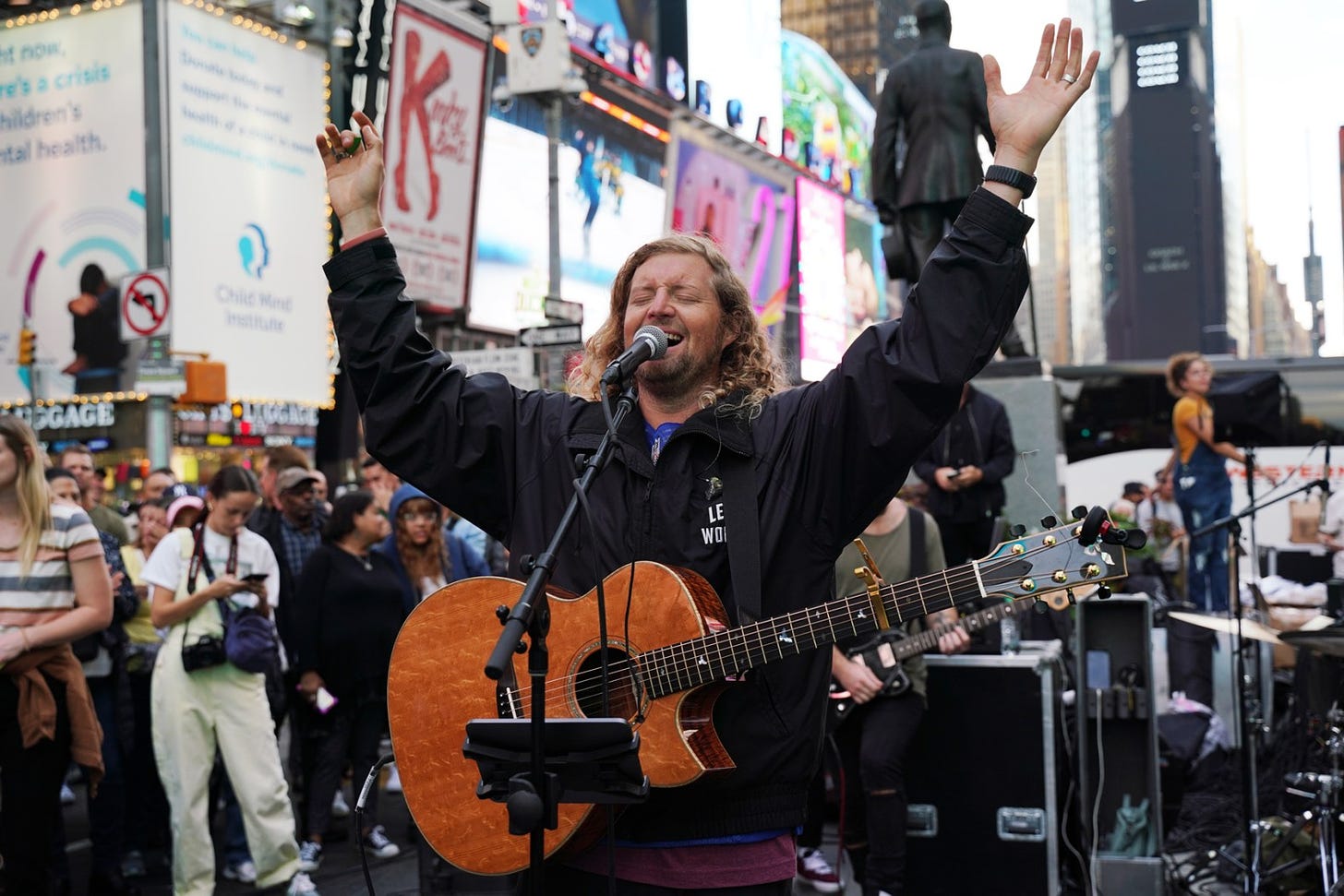 NEW YORK, US - SEPTEMBER 25: Sean Feucht, founder of Let Us Worship, leads a service, in Times Square, New York on September 25, 2022. (Photo by Lokman Vural Elibol/Anadolu Agency via Getty Images)