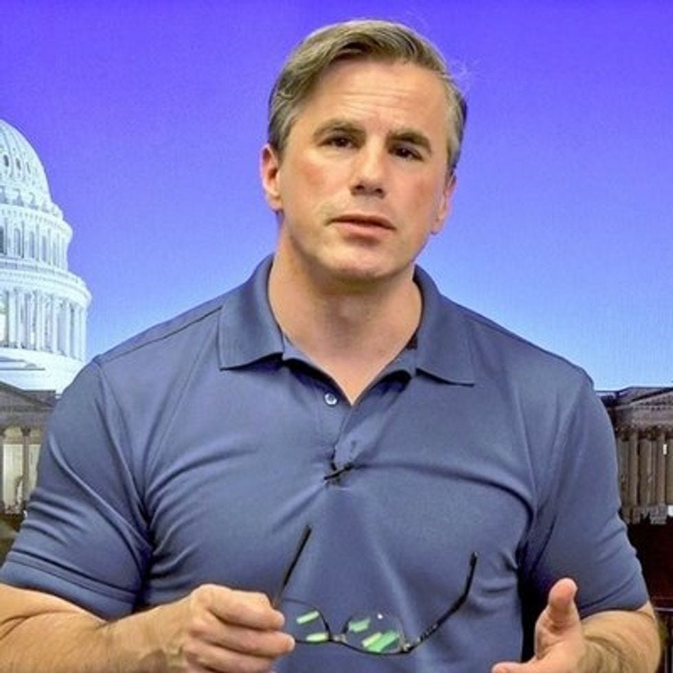 Tom Fitton all jacked and swole