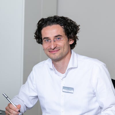Dr. med. Kjell R. Brolund-Spaether | LIMES Schlossklinik Mecklenburgische  Schweiz