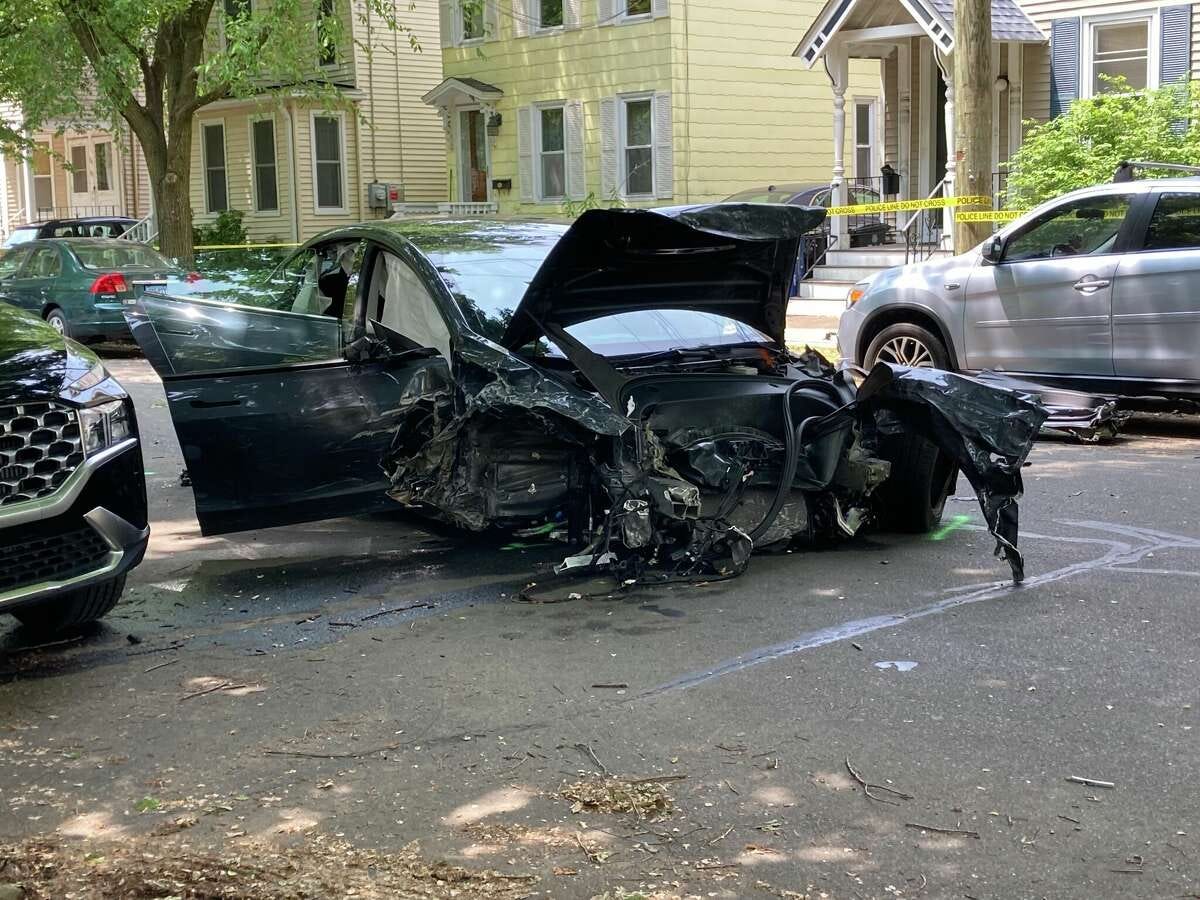 A Hamden man died from injuries in a crash on Nicoll Street in New Haven Tuesday morning that involved multiple vehicles, police said. 
