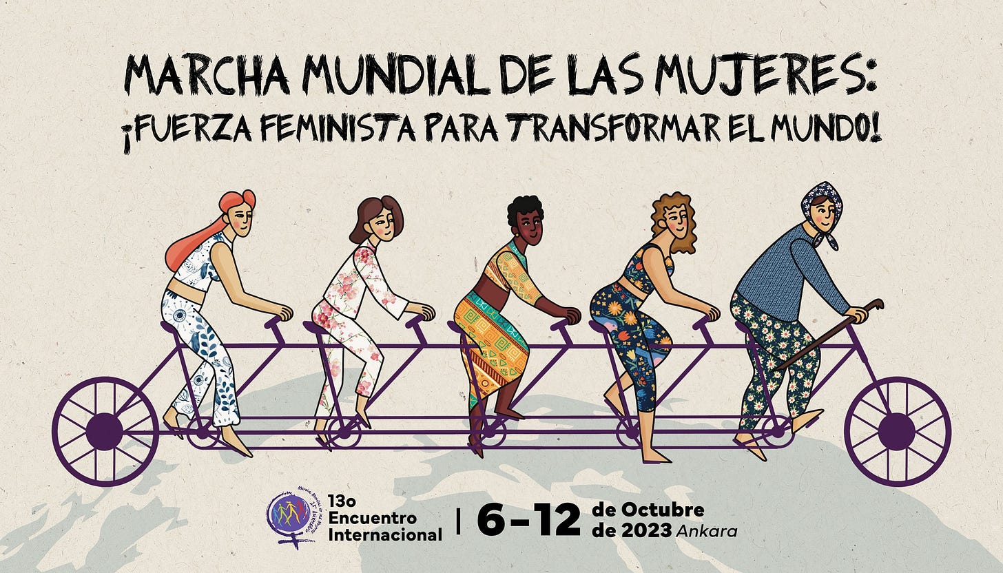 Pode ser um doodle de bicicleta e texto que diz "MARCHA MUNDIAL DE LAS MUJERES: ¡FUERZA FEMINISTA PARA TRANSFORMAR EL MUNDO! M 13o Encuentro Internacional 6-12 de 2023 Ankara de Octubre"