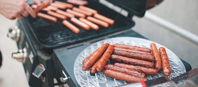 Think-twice-about-hot-dogs-during-pregnancy