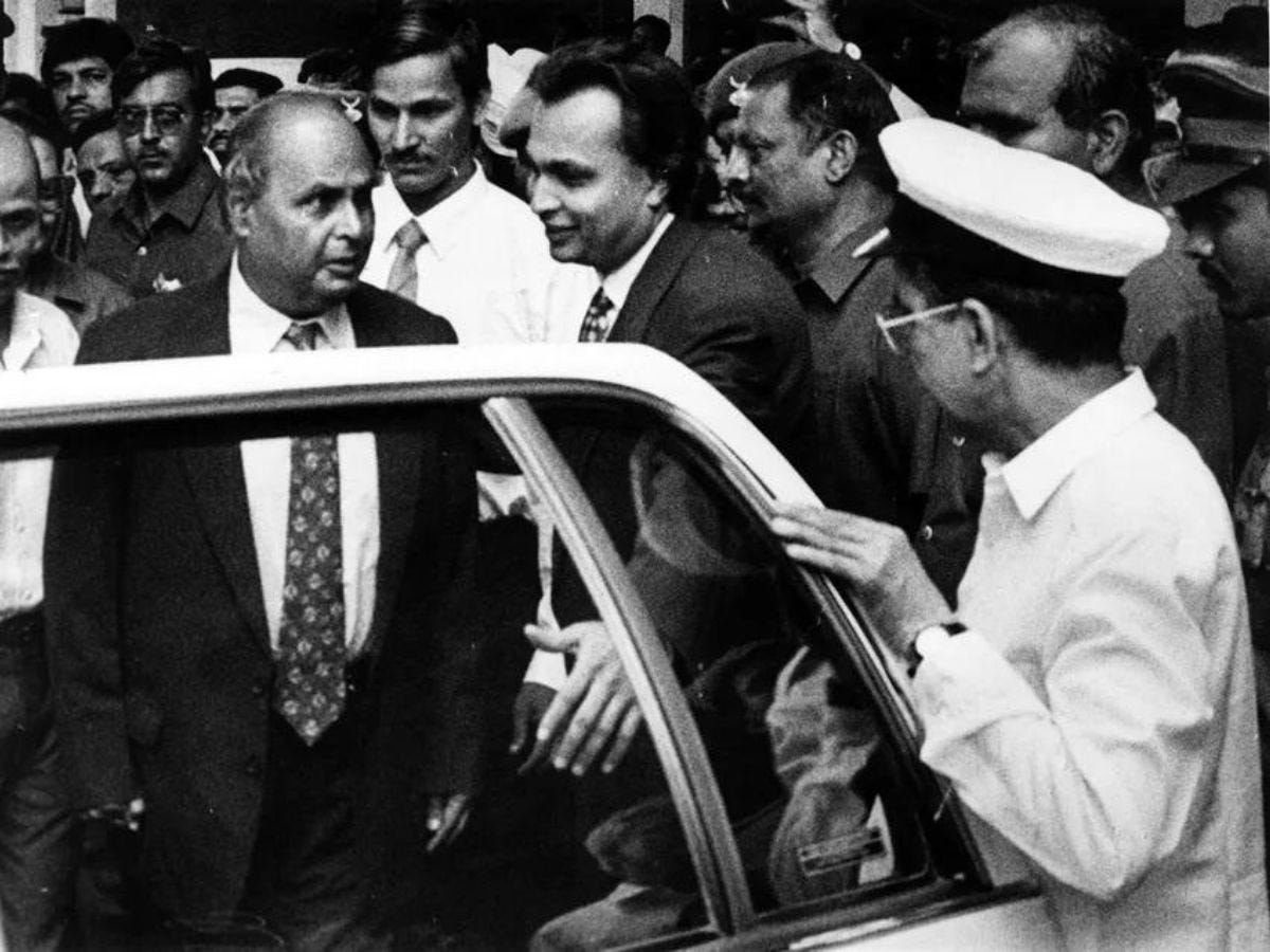 dhirubhai ambani death anniversary success story of reliance industries  founder dhirubhai ambani | 500 रुपये लेकर मुंबई पहुंचे शख्स ने कैसे खड़ा  किया अपना सम्राज्य? कहानी धीरूभाई ...