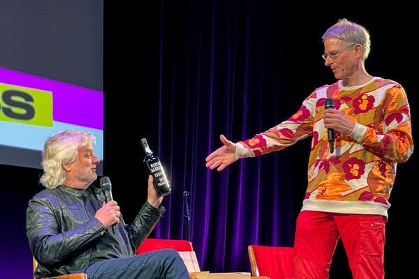 David Chalmers, a philosopher, left, and Christof Koch, a neuroscientist, at the Association for the Scientific Study of Consciousness at New York University last week.