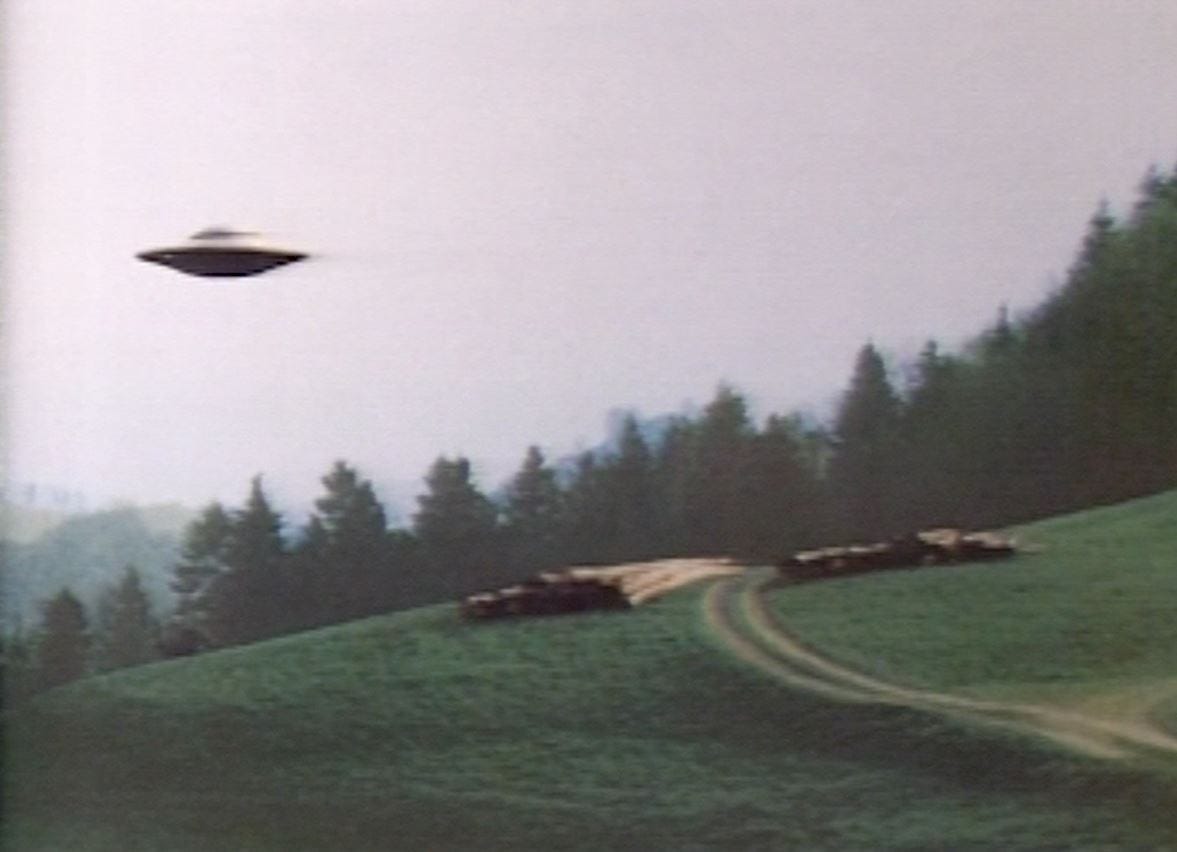 Controversial UFO photos sold at auction for $16,500 | KRON4