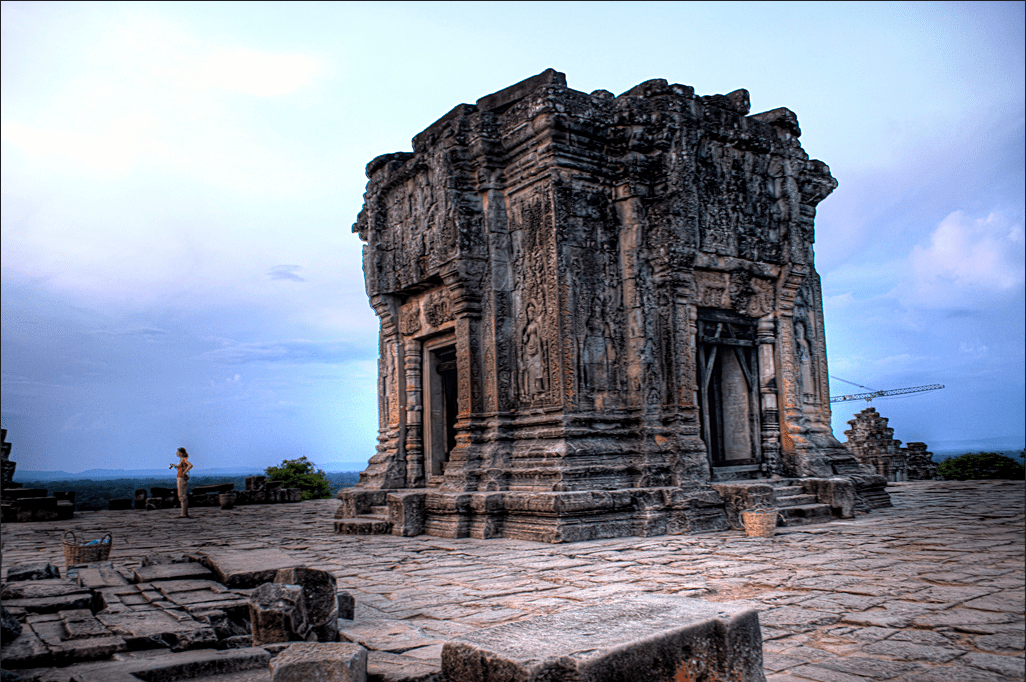 Structure representing Mount Meru 