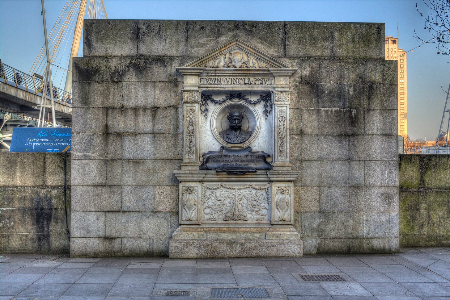 File:Joseph Bazalgette memorial, Victoria Embankment - wide view.jpg -  Wikimedia Commons