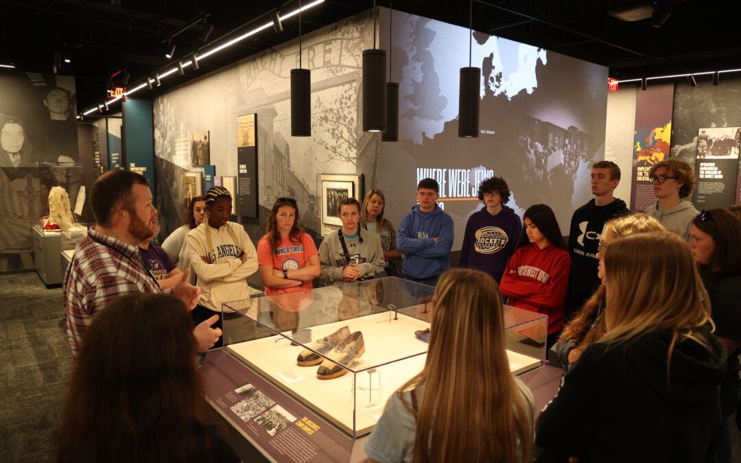 St. Louis Holocaust Museum Tours for School Groups | Book Now!