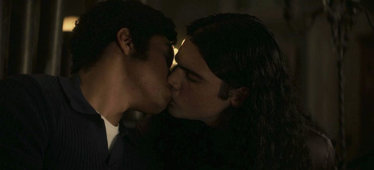 Typical gay kiss scene for homos Carlos and anton on CW the Winchesters 1.09.