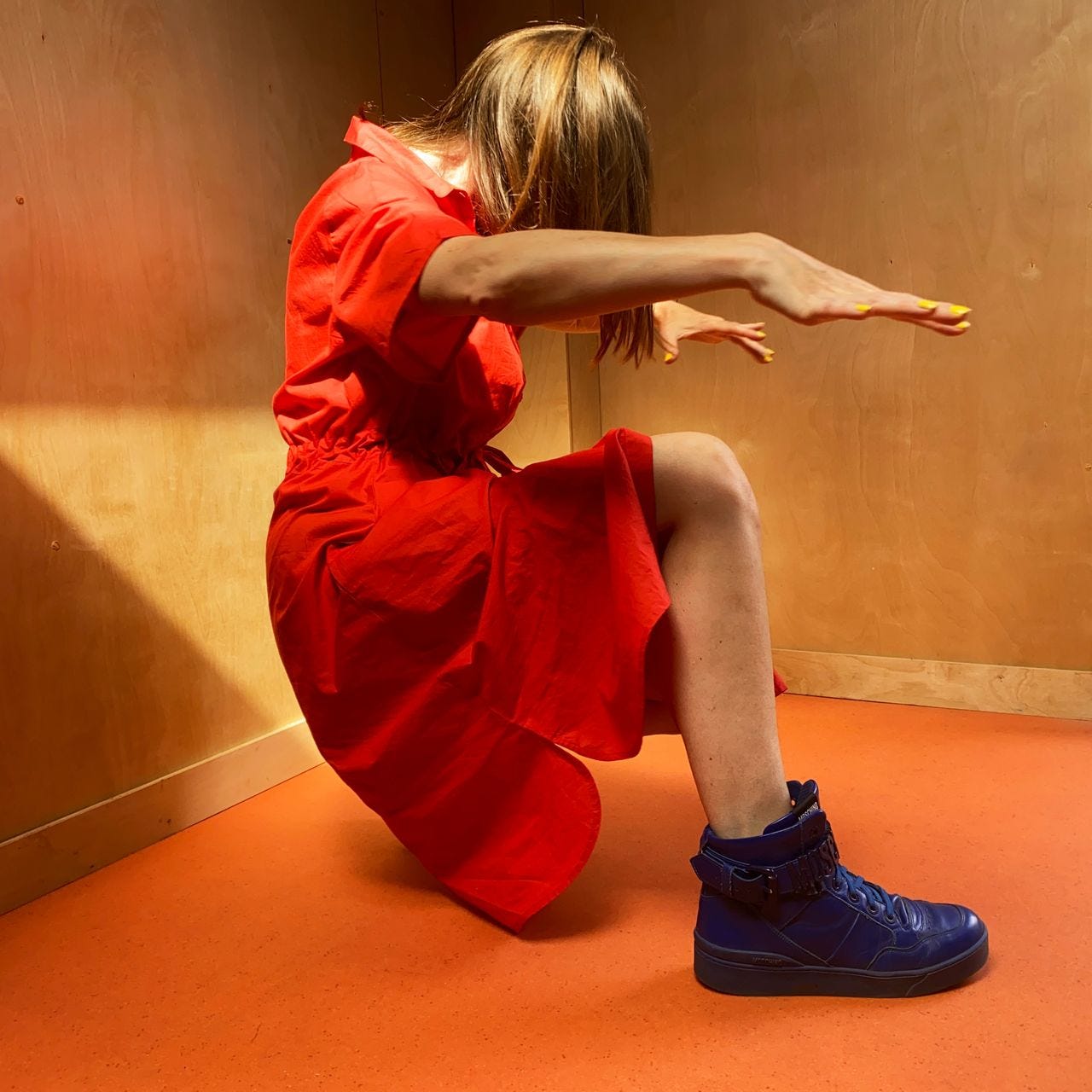 Loula Yorke, Volta