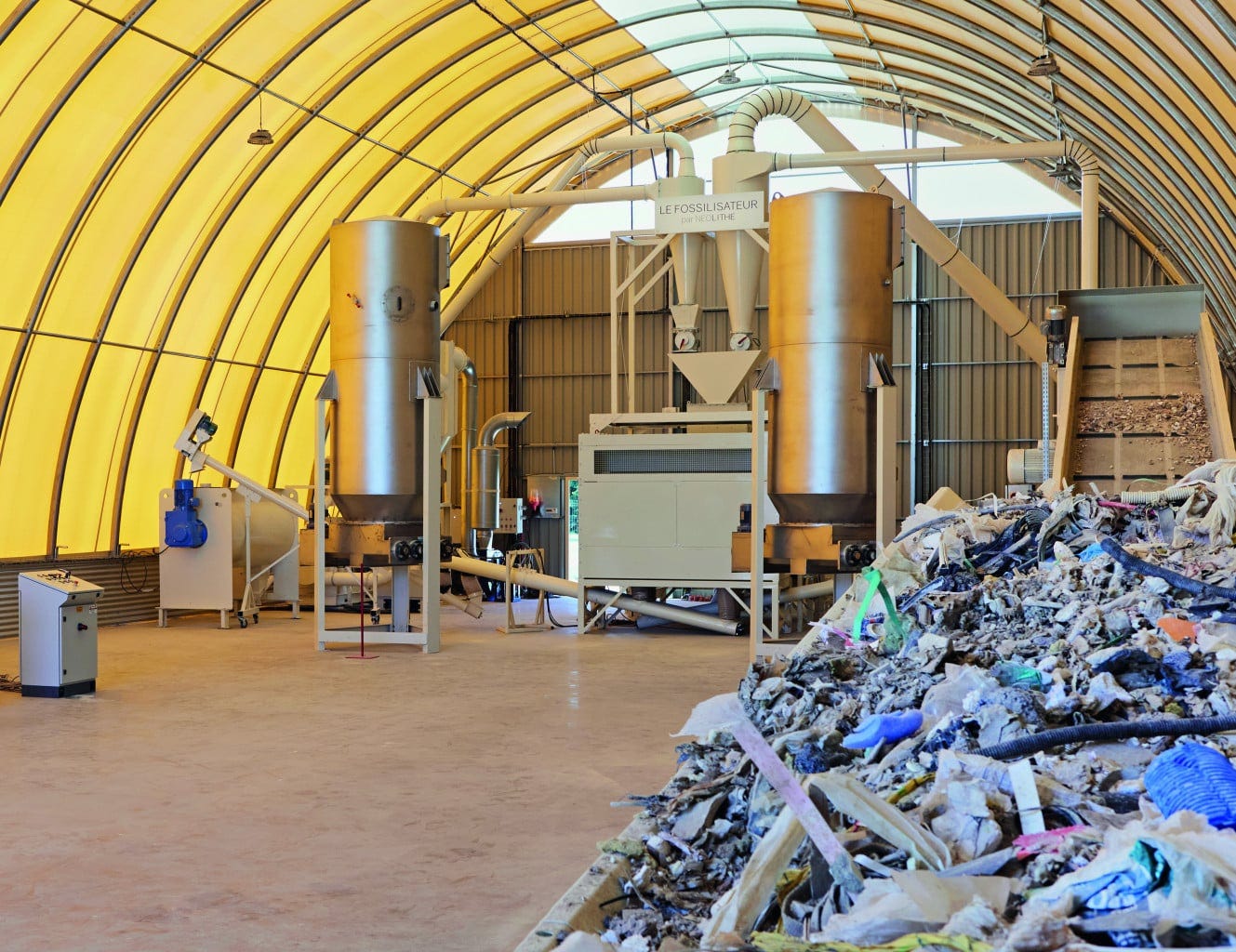 Néolithe, turning non-recyclable waste into construction aggregates