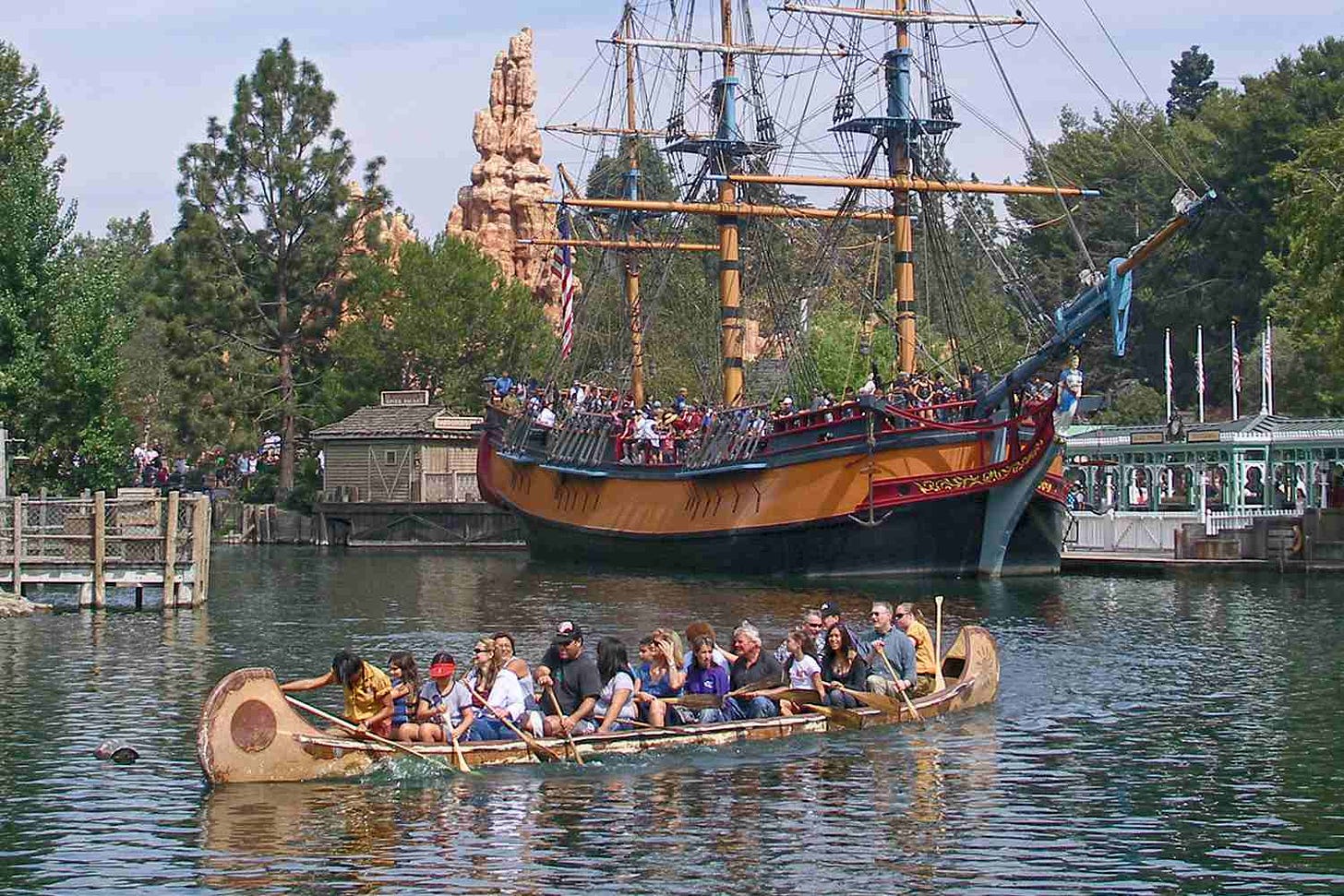 Davy Crockett Canoes at Disneyland: Things to Know